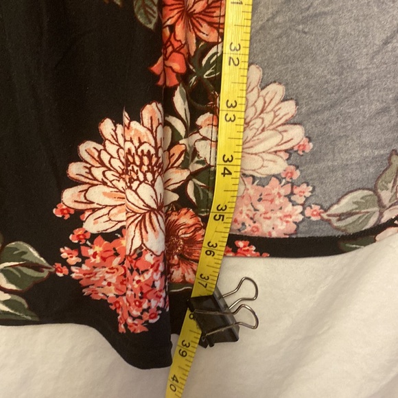 No boundaries hi/low SHORTS outfit - Picture 5 of 9